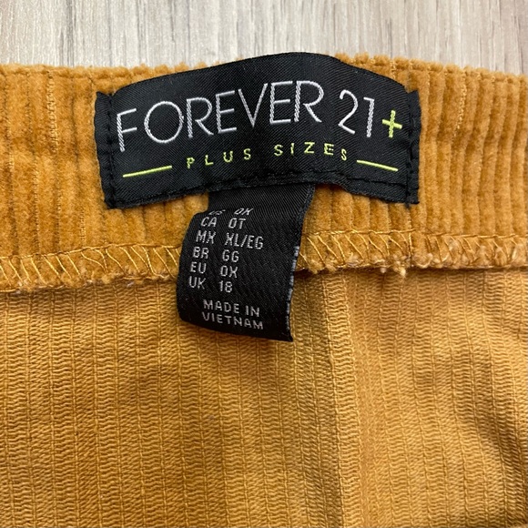 🍯 Corduroy Button Up Mini Skirt 🍯 - Picture 5 of 6